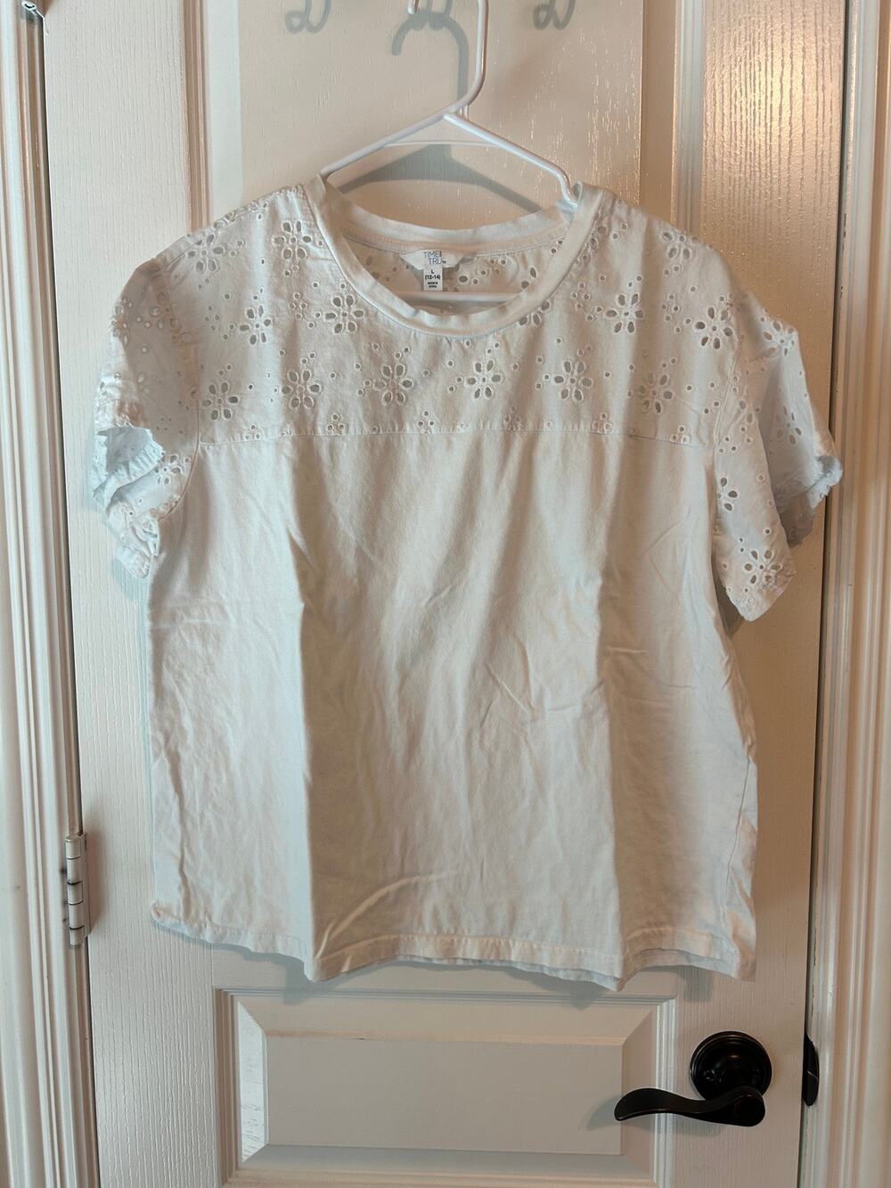 Cotton Time and Tru White Eyelet Basic Tee Short Sleeve L